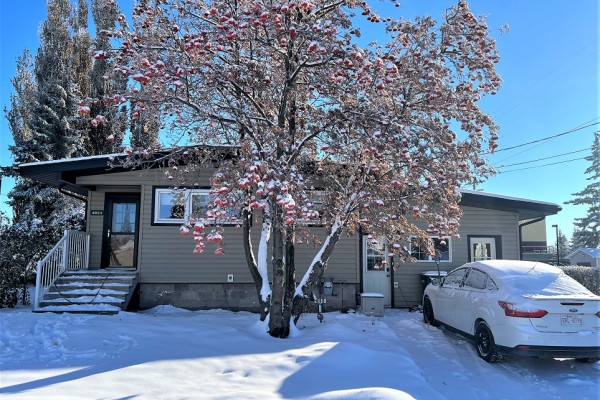 $289,900  4921 - 54th Avenue, Olds  SOLD