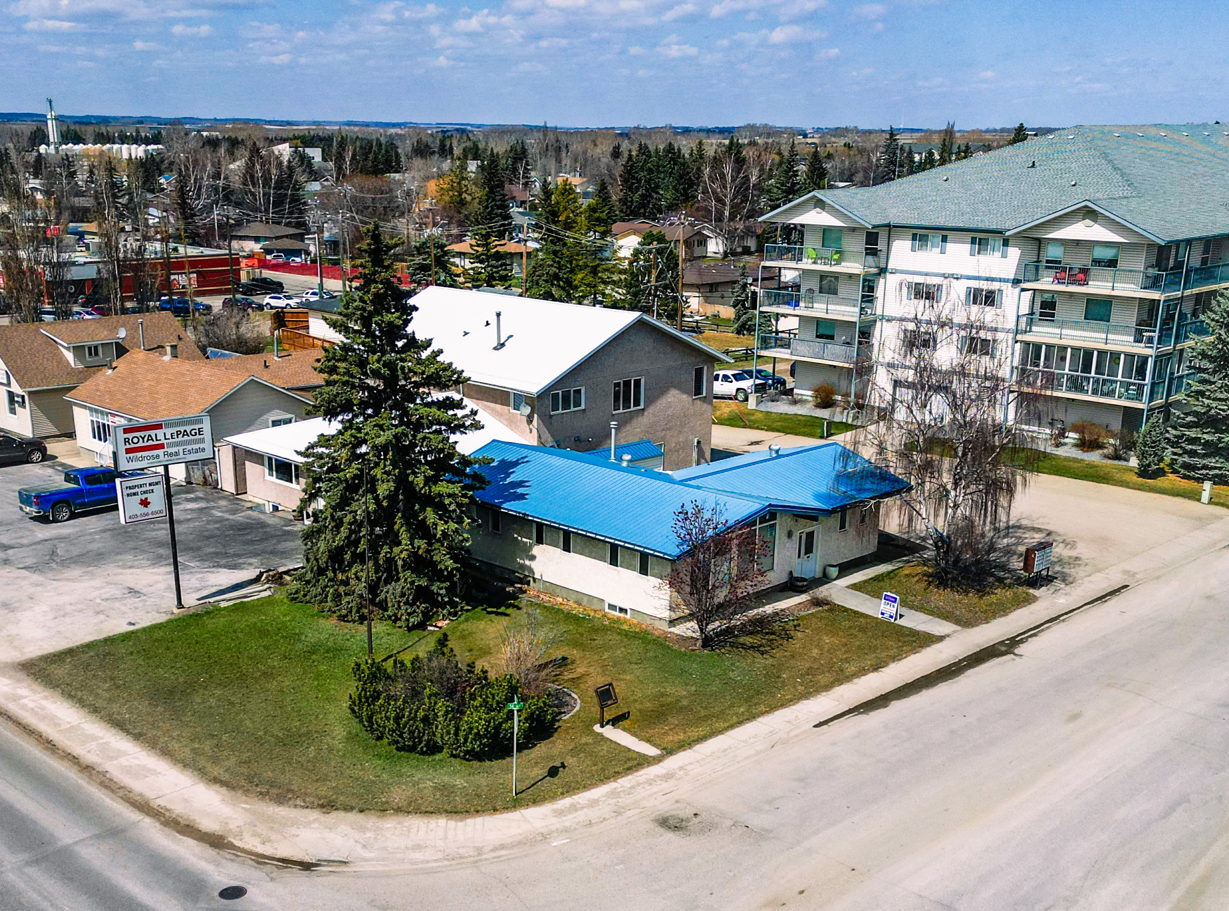 $519,900   4530 - 54 Avenue  
