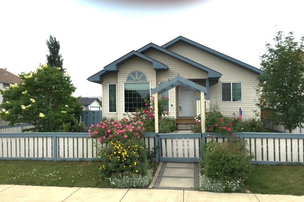 $489,900.00   5364 - 61 Avenue, Olds  C/S